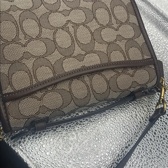 Coach Tan and Brown Signature Shoulder Bag - Picture 6 of 9